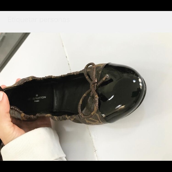 LOUIS VUITTON MONOGRAM BALLET FLATS - Picture 3 of 11